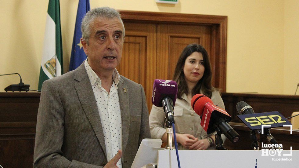 Juan Pérez y Teresa Alonso durante la rueda de prensa Juan Pérez y Teresa Alonso durante la rueda de prensa