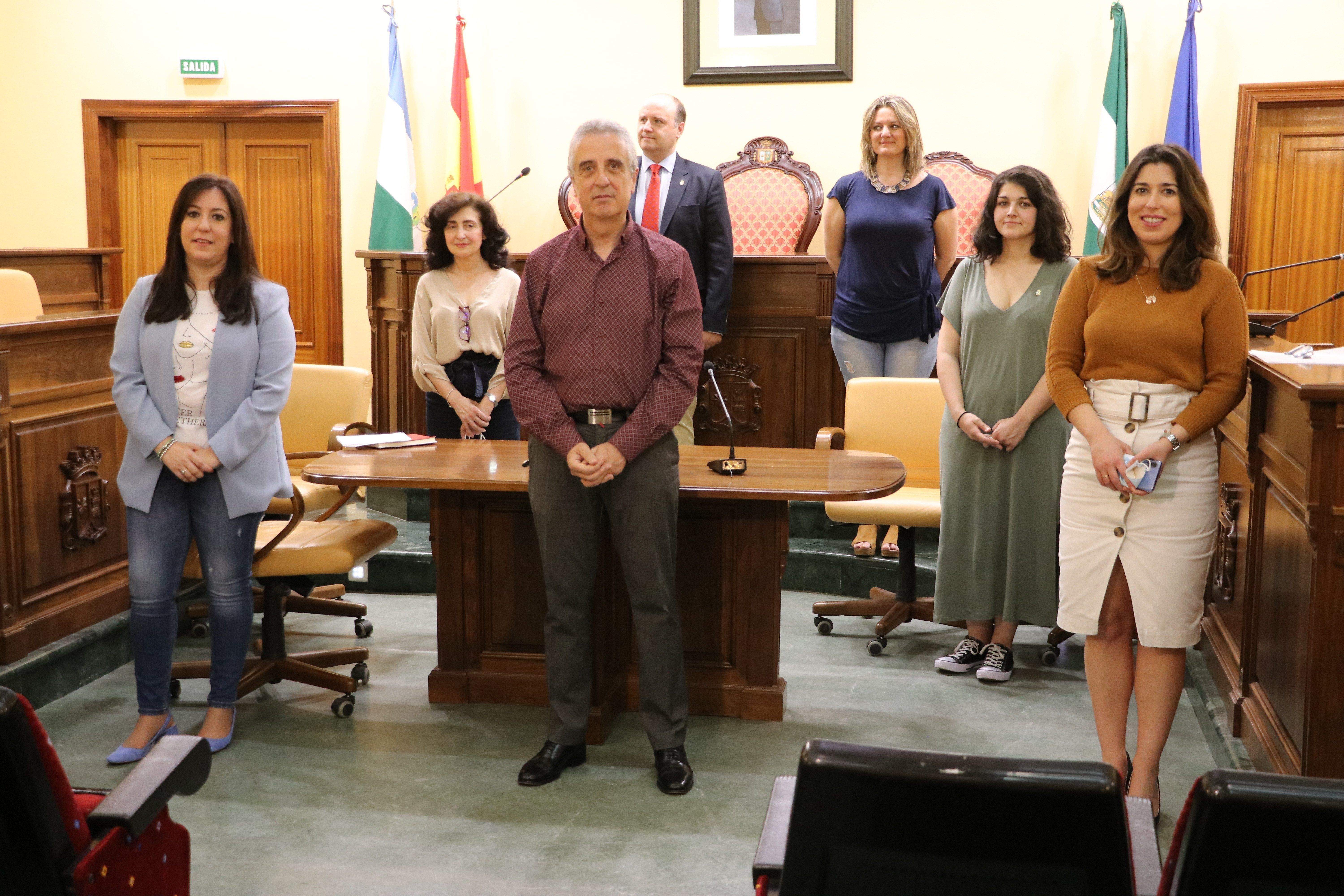 Varios miembros del equipo de gobierno han estado presentes en la presentación del nuevo reparto de delegaciones. Varios miembros del equipo de gobierno han estado presentes en la presentación del nuevo reparto de delegaciones.