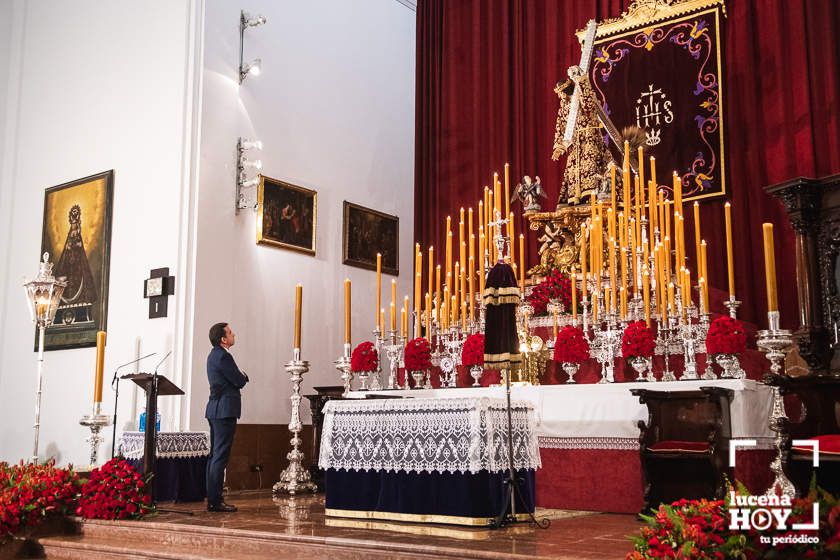 GALERÍA: Aurelio Fernández García pone nombre a los olores del Viernes Santo en su Pregón a Ntro. Padre Jesús Nazareno