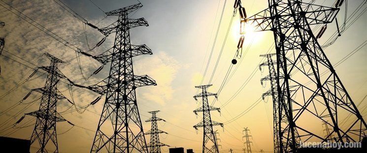  Suspenden el concurso para el suministro eléctrico municipal 