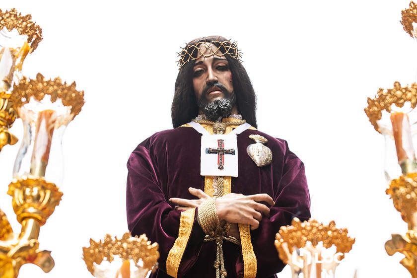 GALERÍA: Semana Santa 2022. Las imágenes del Lunes Santo: La Cofradía Franciscana de Pasión brilla y esquiva la lluvia