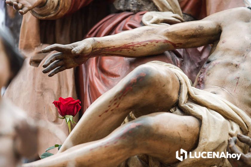 GALERÍA: Semana Santa 2022. Las imágenes del Lunes Santo: La Cofradía Franciscana de Pasión brilla y esquiva la lluvia