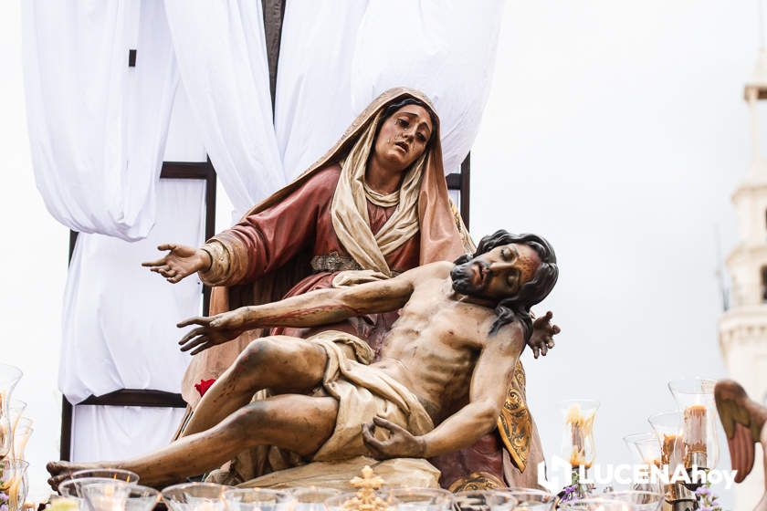 GALERÍA: Semana Santa 2022. Las imágenes del Lunes Santo: La Cofradía Franciscana de Pasión brilla y esquiva la lluvia