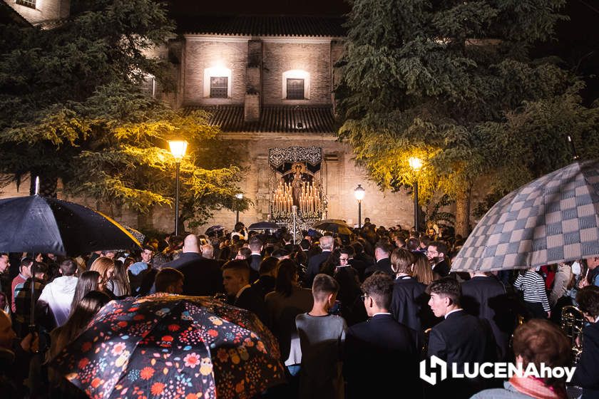 Lunes Santo de 2022: La Cofradía Franciscana de Pasión logró esquivar la lluvia, que solo apareció al final de la estación de penitencia. ¿Qué pasará hoy?