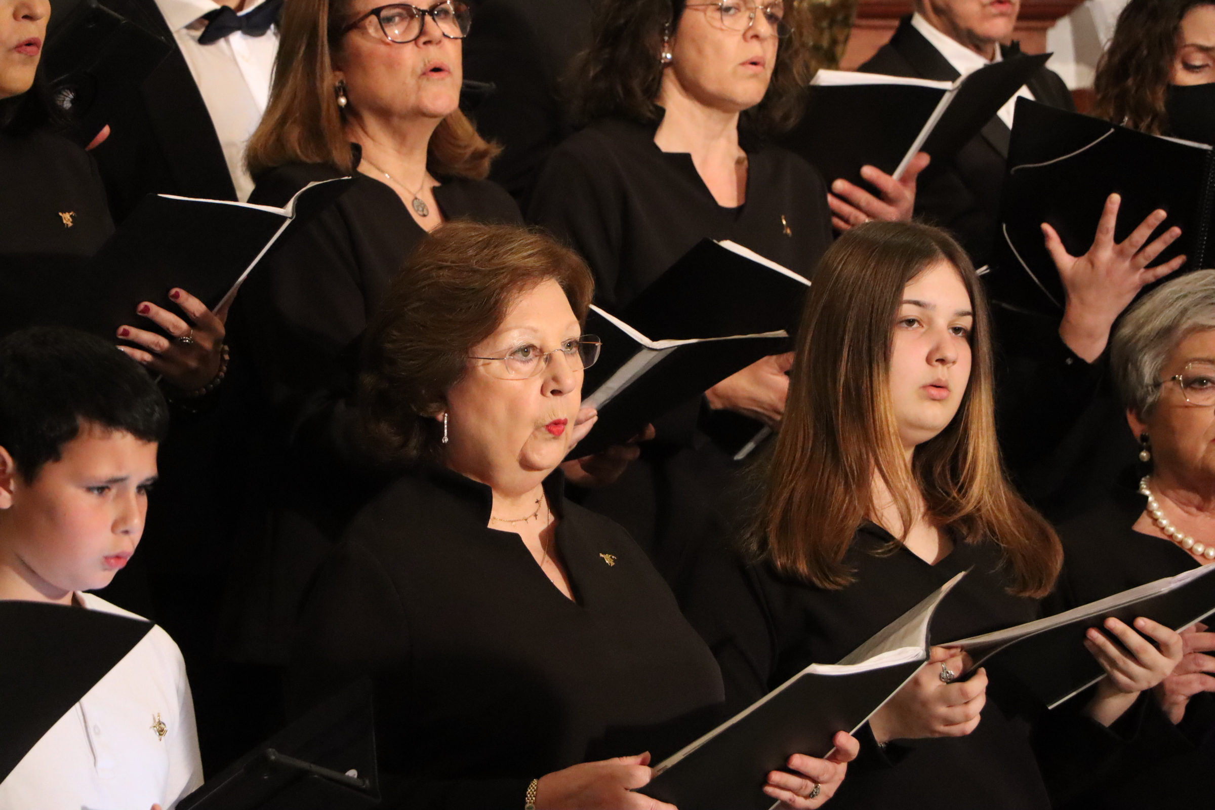 Coral Lucentina: Cantos para el Alma