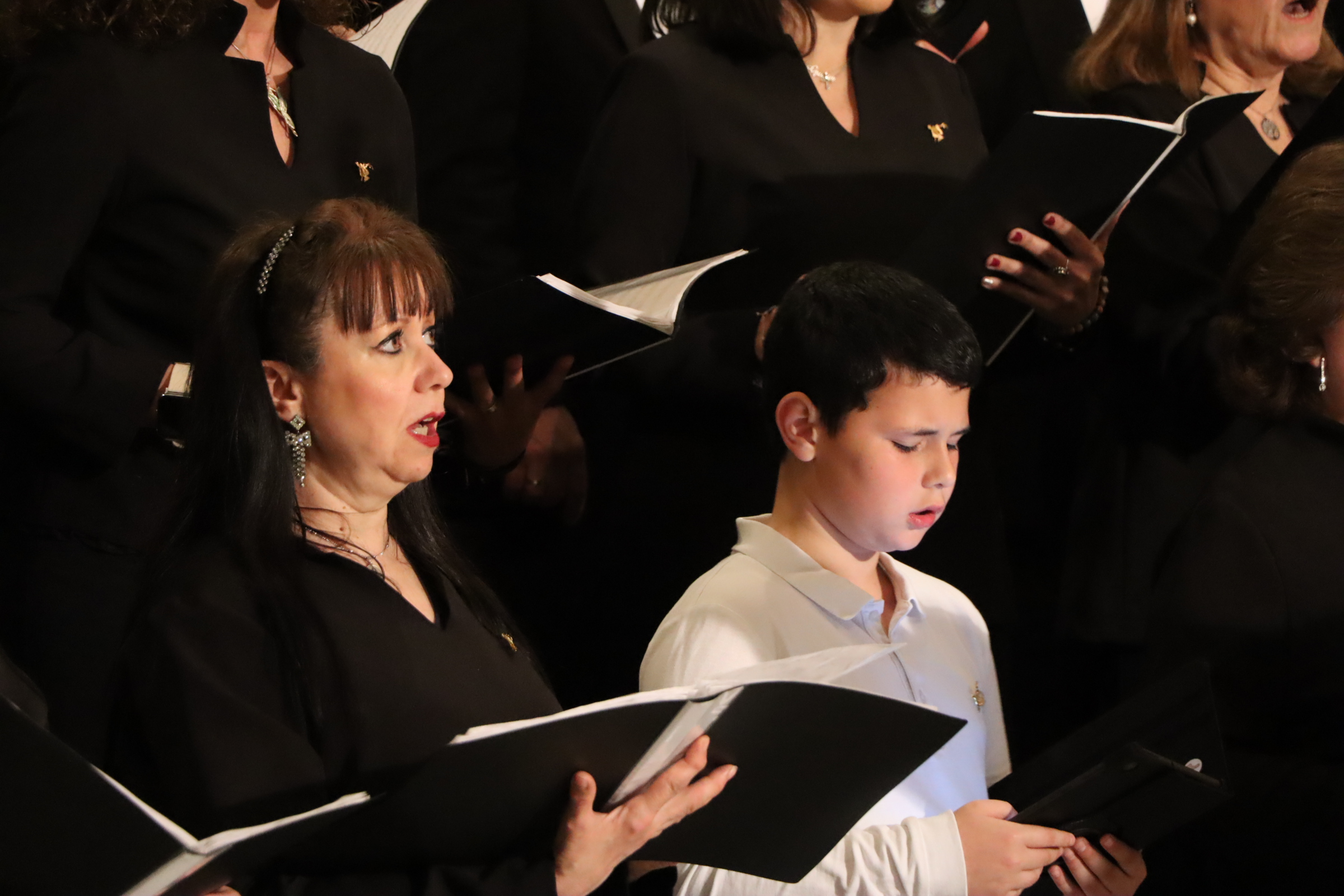 Coral Lucentina: Cantos para el Alma