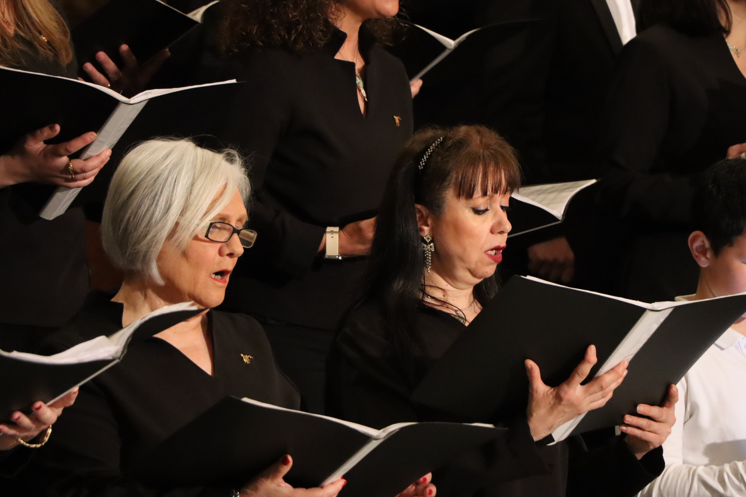 Coral Lucentina: Cantos para el Alma