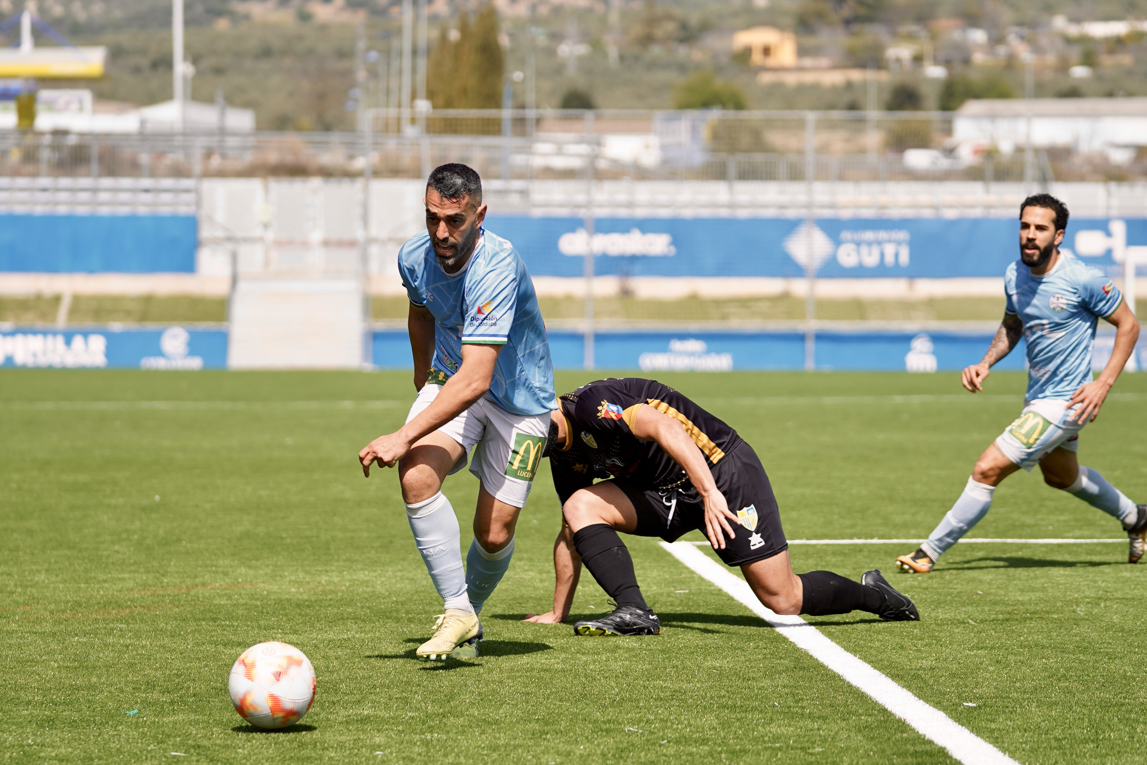 Triunfo agónico del C.D. Ciudad de Lucena en el duelo que le enfrentó al Conil  C.F. - Lucena Noticias