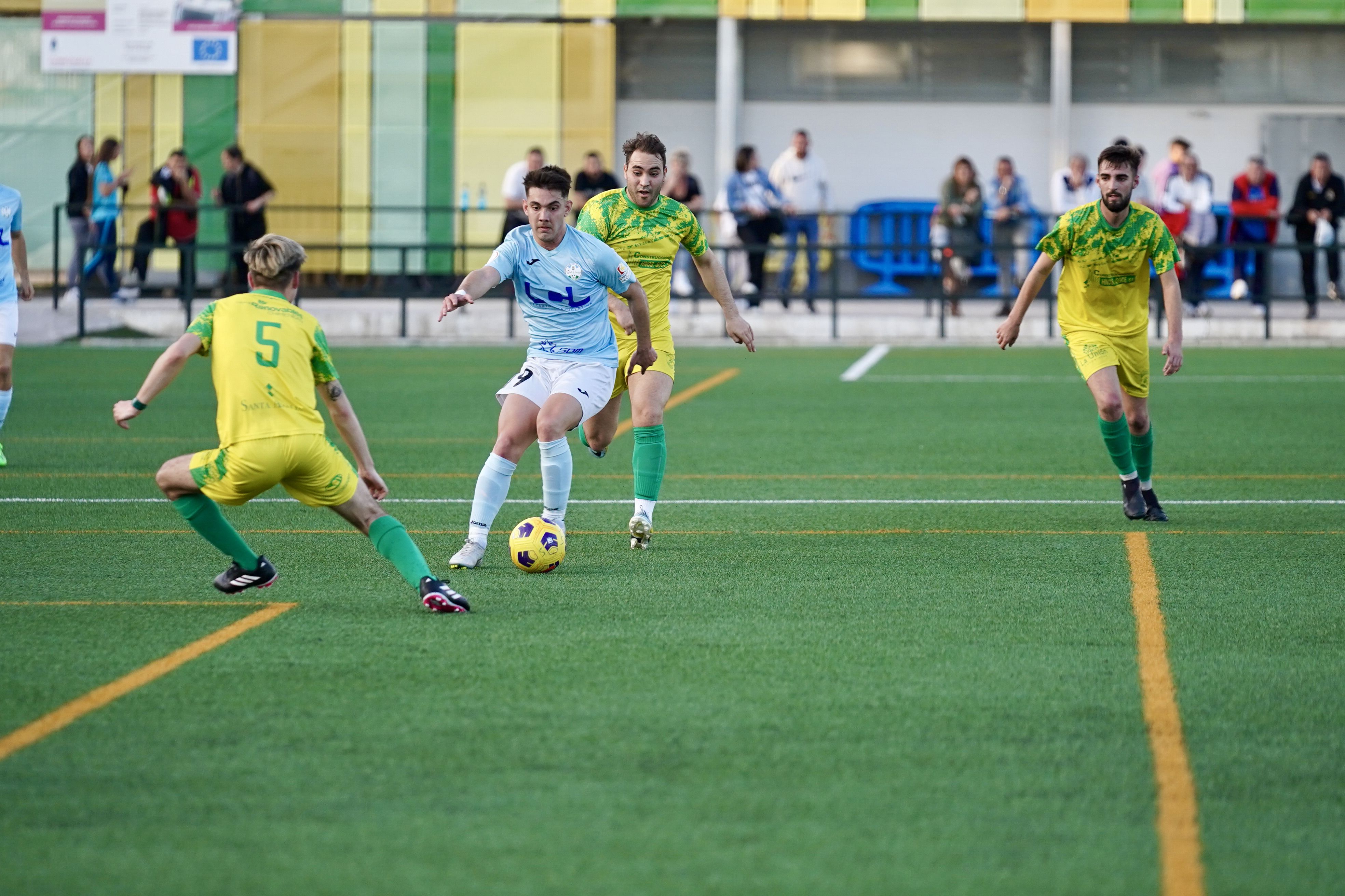 CD Apedem Montilla - Ciudad de Lucena B (0-2)  Foto: Antonio Dávila