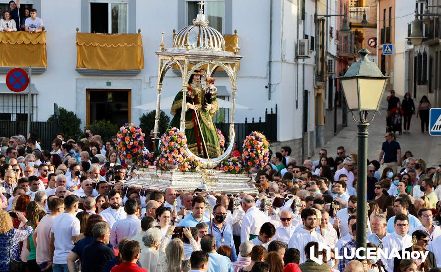 GALERÍA I: Una multitud recibe a la Virgen de Araceli en su llegada a Lucena en Romería de Bajada