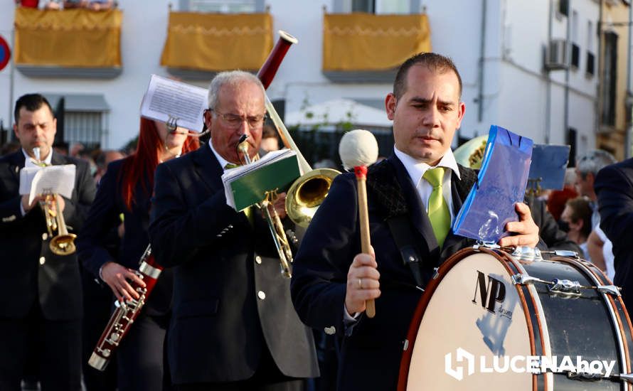 GALERÍA I: Una multitud recibe a la Virgen de Araceli en su llegada a Lucena en Romería de Bajada