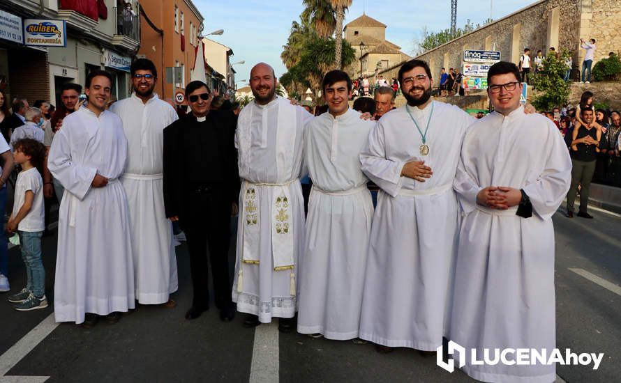 GALERÍA I: Una multitud recibe a la Virgen de Araceli en su llegada a Lucena en Romería de Bajada