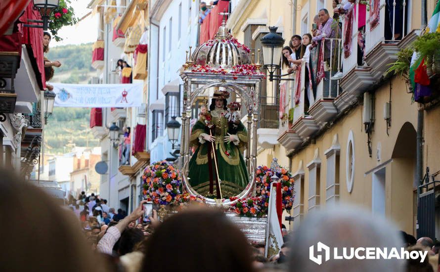 GALERÍA I: Una multitud recibe a la Virgen de Araceli en su llegada a Lucena en Romería de Bajada