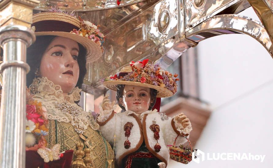 GALERÍA I: Una multitud recibe a la Virgen de Araceli en su llegada a Lucena en Romería de Bajada