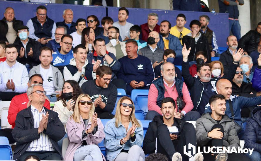 GALERÍA: El Ciudad de Lucena peleará por el ascenso tras derrotar al Cartaya (1-0): Las fotos de la victoria y la celebración en el campo y la grada