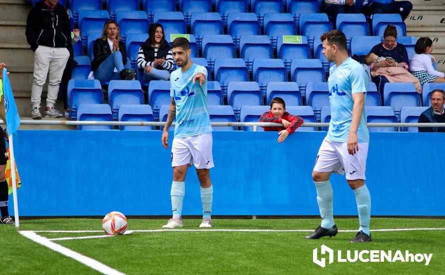 GALERÍA: El Ciudad de Lucena peleará por el ascenso tras derrotar al Cartaya (1-0): Las fotos de la victoria y la celebración en el campo y la grada