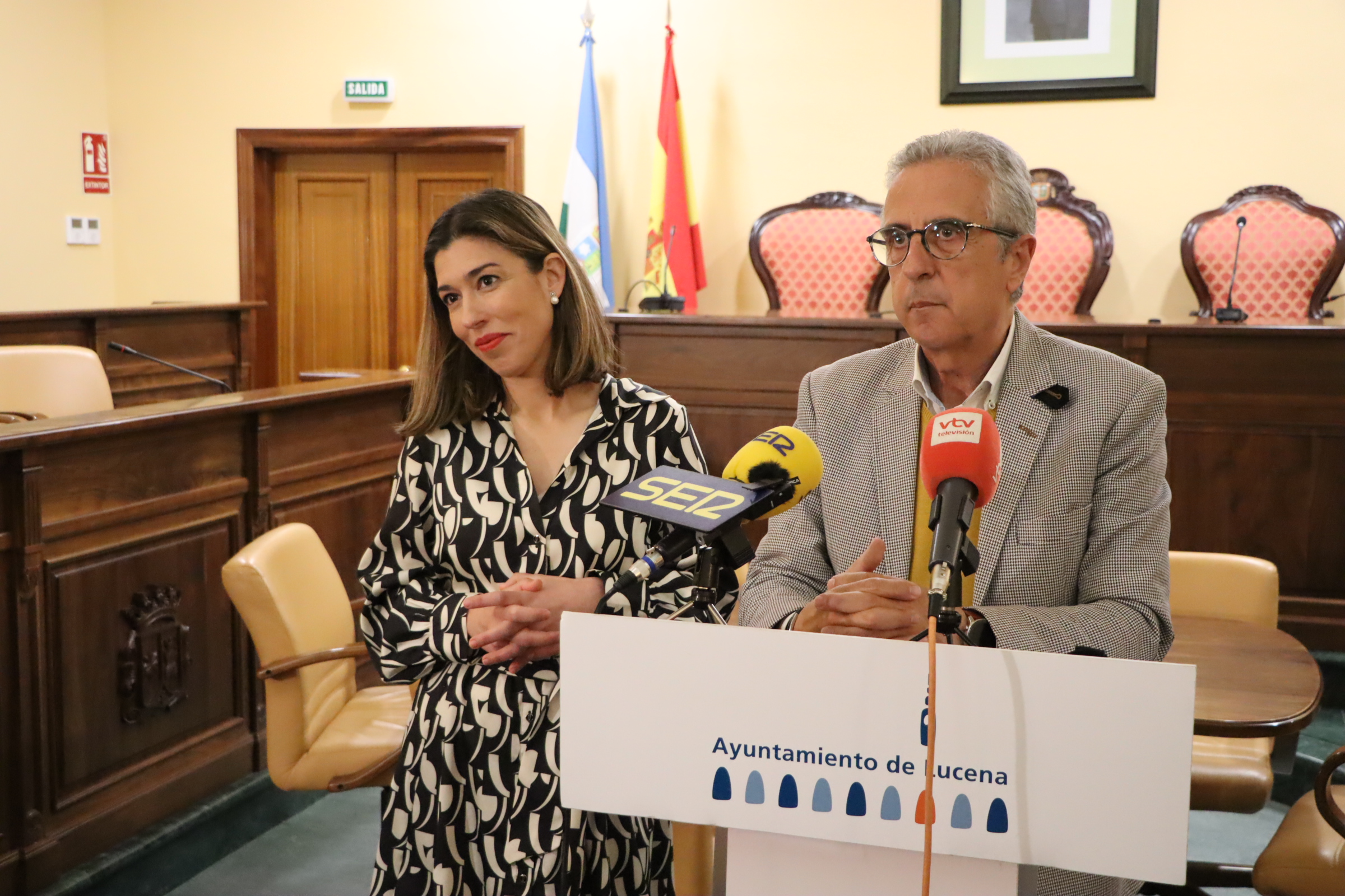 Juan Pérez y Teresa Alonso durante la rueda de prensa de hoy sobre Aguas de Lucena