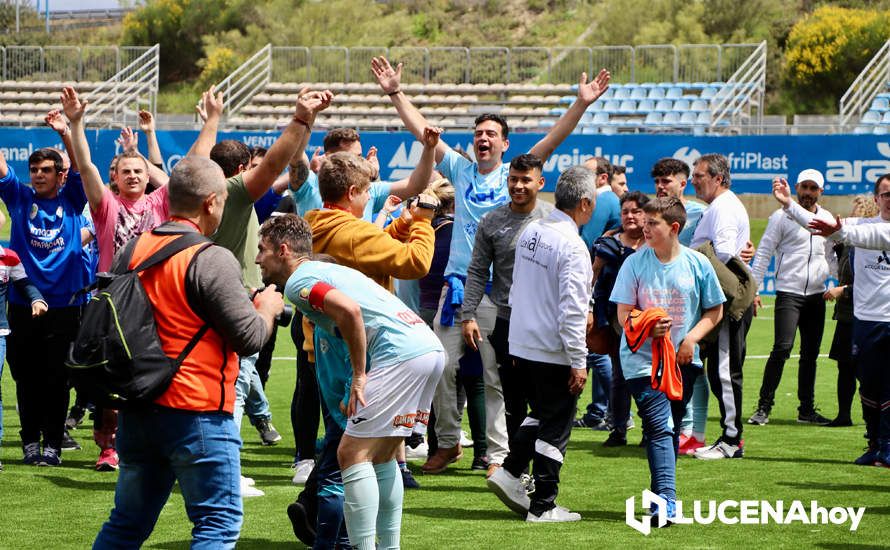 GALERÍA: El Ciudad de Lucena peleará por el ascenso tras derrotar al Cartaya (1-0): Las fotos de la victoria y la celebración en el campo y la grada