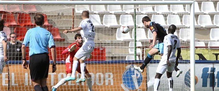  El honor de la gallardía (Albacete 1 Lucena 1) 