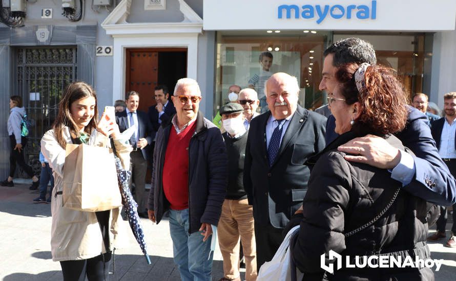 GALERÍA: El presidente de la Junta, Juanma Moreno, asegura que el hospital de Lucena será una realidad en la próxima legislatura y deposita flores ante la Virgen de Araceli GALERÍA: El presidente de la Junta, Juanma Moreno, asegura que el hospital de Lucena será una realidad en la próxima legislatura y deposita flores ante la Virgen de Araceli