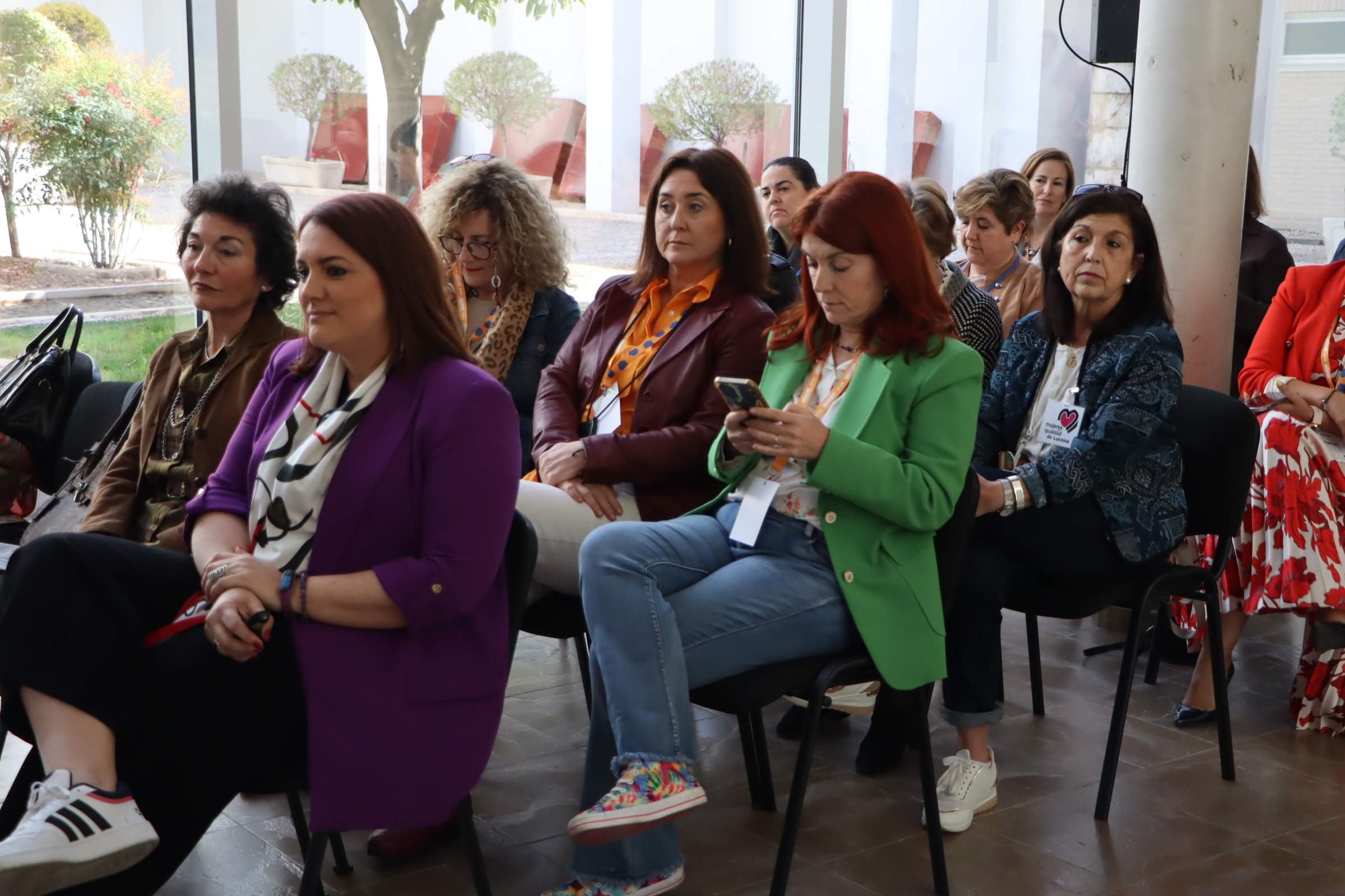 Encuentro Profesional Comercial de Empresarias “Con Voz en On” Encuentro Profesional Comercial de Empresarias “Con Voz en On”