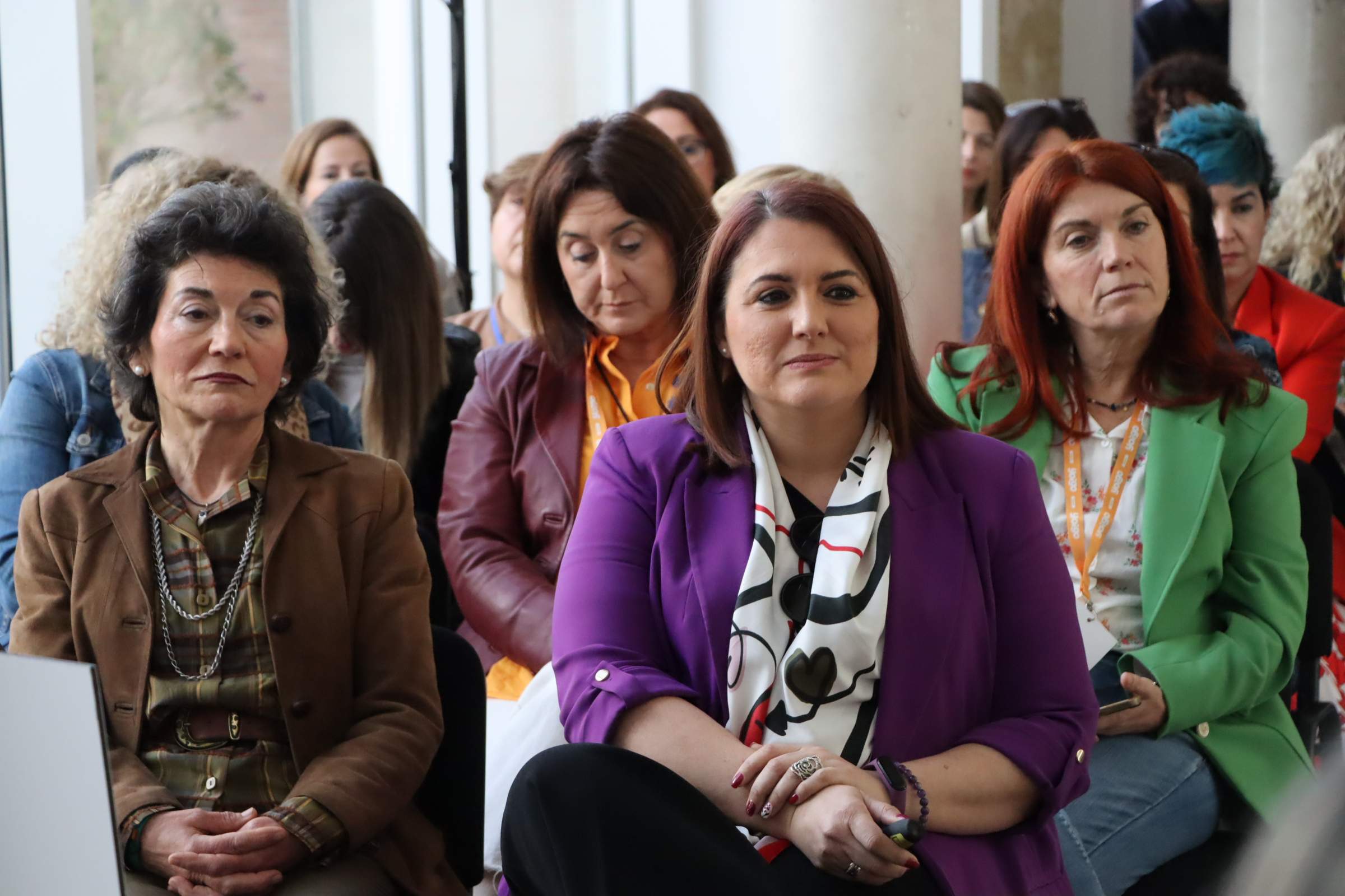 Encuentro Profesional Comercial de Empresarias “Con Voz en On” Encuentro Profesional Comercial de Empresarias “Con Voz en On”