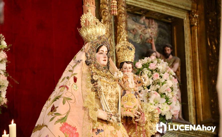 GALERÍA: Lucena brinda a la Virgen de Araceli una interminable ofrenda de flores