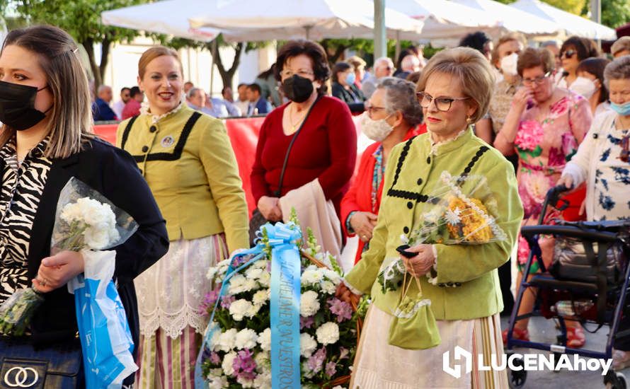 GALERÍA: Lucena brinda a la Virgen de Araceli una interminable ofrenda de flores