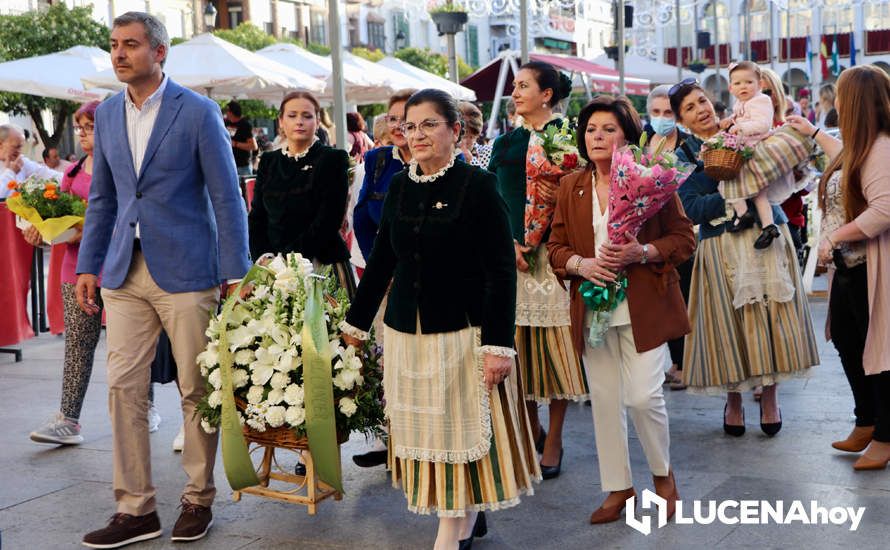 GALERÍA: Lucena brinda a la Virgen de Araceli una interminable ofrenda de flores