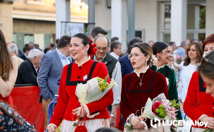 GALERÍA: Lucena brinda a la Virgen de Araceli una interminable ofrenda de flores