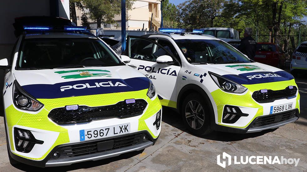  Dos de los nuevos vehículos policiales 