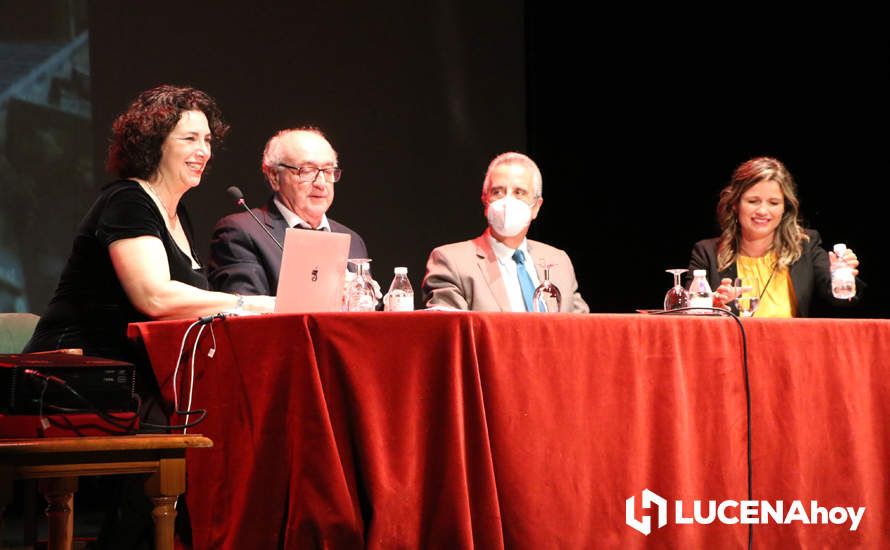 GALERÍA: Javier Gómez Molero nos lleva a la Roma del Renacimiento en su nueva novela "El asesino del cordón de seda" GALERÍA: Javier Gómez Molero nos lleva a la Roma del Renacimiento en su nueva novela "El asesino del cordón de seda"
