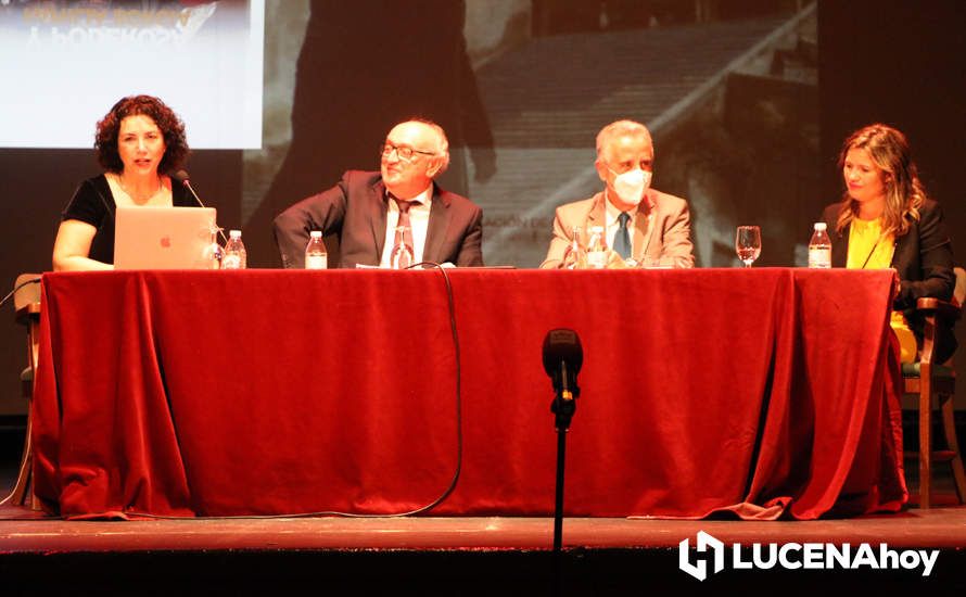 GALERÍA: Javier Gómez Molero nos lleva a la Roma del Renacimiento en su nueva novela "El asesino del cordón de seda" GALERÍA: Javier Gómez Molero nos lleva a la Roma del Renacimiento en su nueva novela "El asesino del cordón de seda"