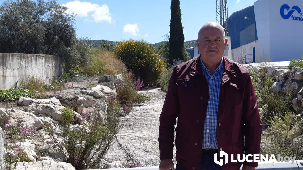  Antonio Hidalgo junto al cauce del arroyo que ocasionó las últimas incidencias en la zona de Las Palomas 