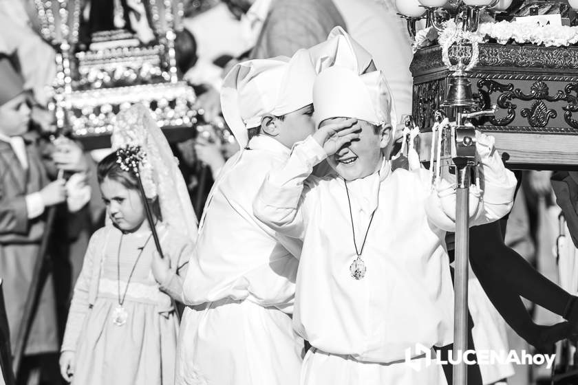 GALERÍA: Medio centenar de pequeños pasos procesionales toman parte en el desfile de procesiones infantiles 'Pasión y gloria de Lucena'