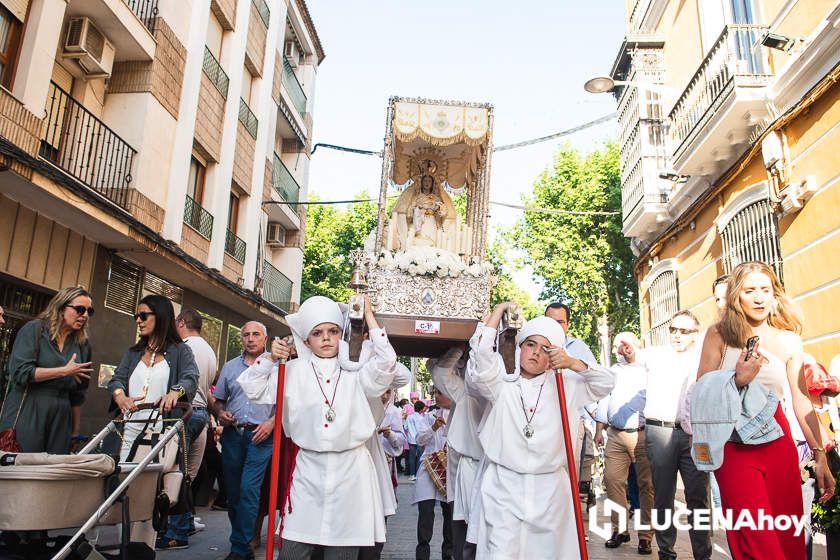 GALERÍA: Medio centenar de pequeños pasos procesionales toman parte en el desfile de procesiones infantiles 'Pasión y gloria de Lucena'