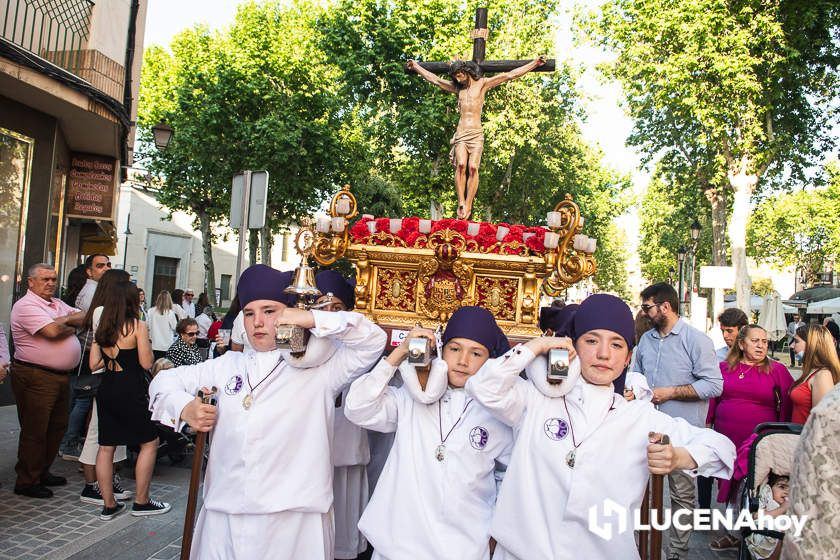 GALERÍA: Medio centenar de pequeños pasos procesionales toman parte en el desfile de procesiones infantiles 'Pasión y gloria de Lucena'