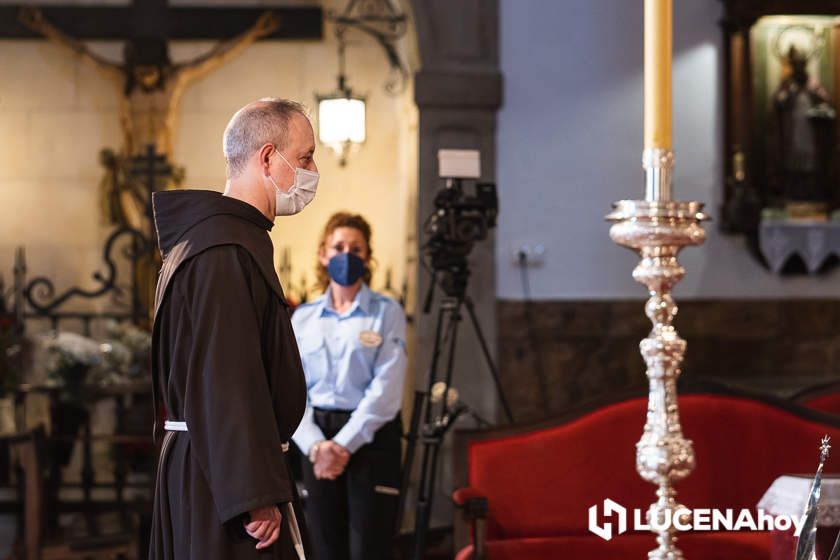GALERÍA: La Virgen de Araceli recibe a sus devotos en una doble jornada de veneración en la parroquia de San Mateo GALERÍA: La Virgen de Araceli recibe a sus devotos en una doble jornada de veneración en la parroquia de San Mateo