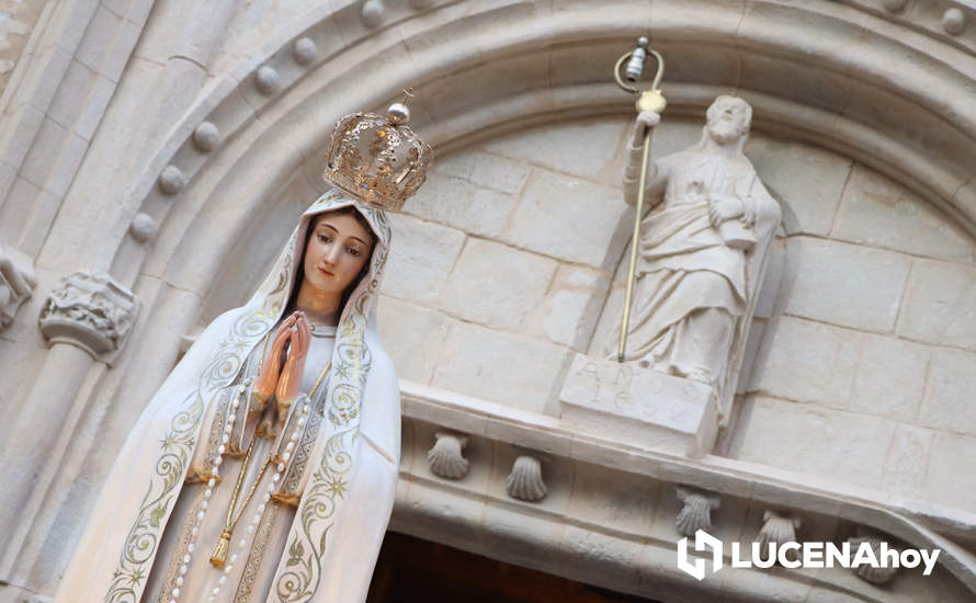 GALERÍA: La procesión de la Virgen de Fátima recorre las calles del barrio de Santiago