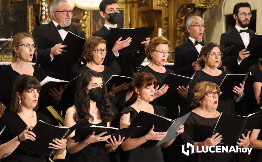 GALERÍA: El Coro del Conservatorio de Lucena celebró su Concierto Sacro a beneficio de Ucrania