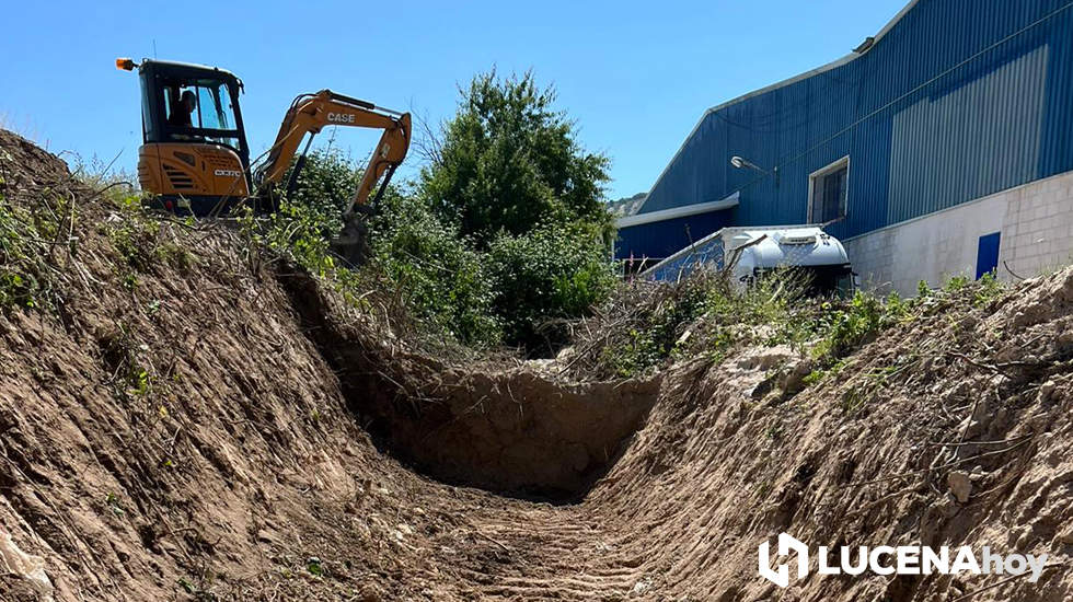  Trabajos de limpieza en el cauce del arroyo Los Yesares 