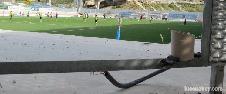  Roban el cableado de las torres de iluminación del estadio "Ciudad de Lucena" 