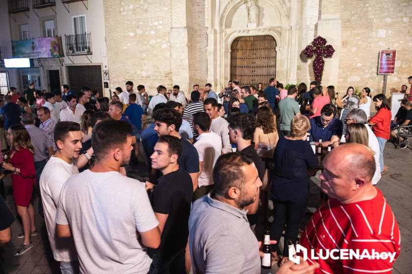 GALERÍA: Amor y Paz y La Columna 'plantan' sus Cruces de Mayo en El Coso y el llanete de Santiago