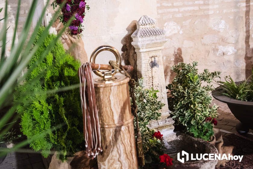 GALERÍA: Amor y Paz y La Columna 'plantan' sus Cruces de Mayo en El Coso y el llanete de Santiago