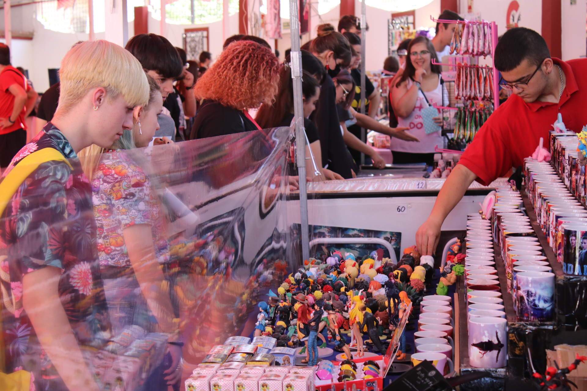 GALERÍA: La Caseta Municipal acoge el regreso del Salón del Manga a Lucena tras dos años de pandemia GALERÍA: La Caseta Municipal acoge el regreso del Salón del Manga a Lucena tras dos años de pandemia