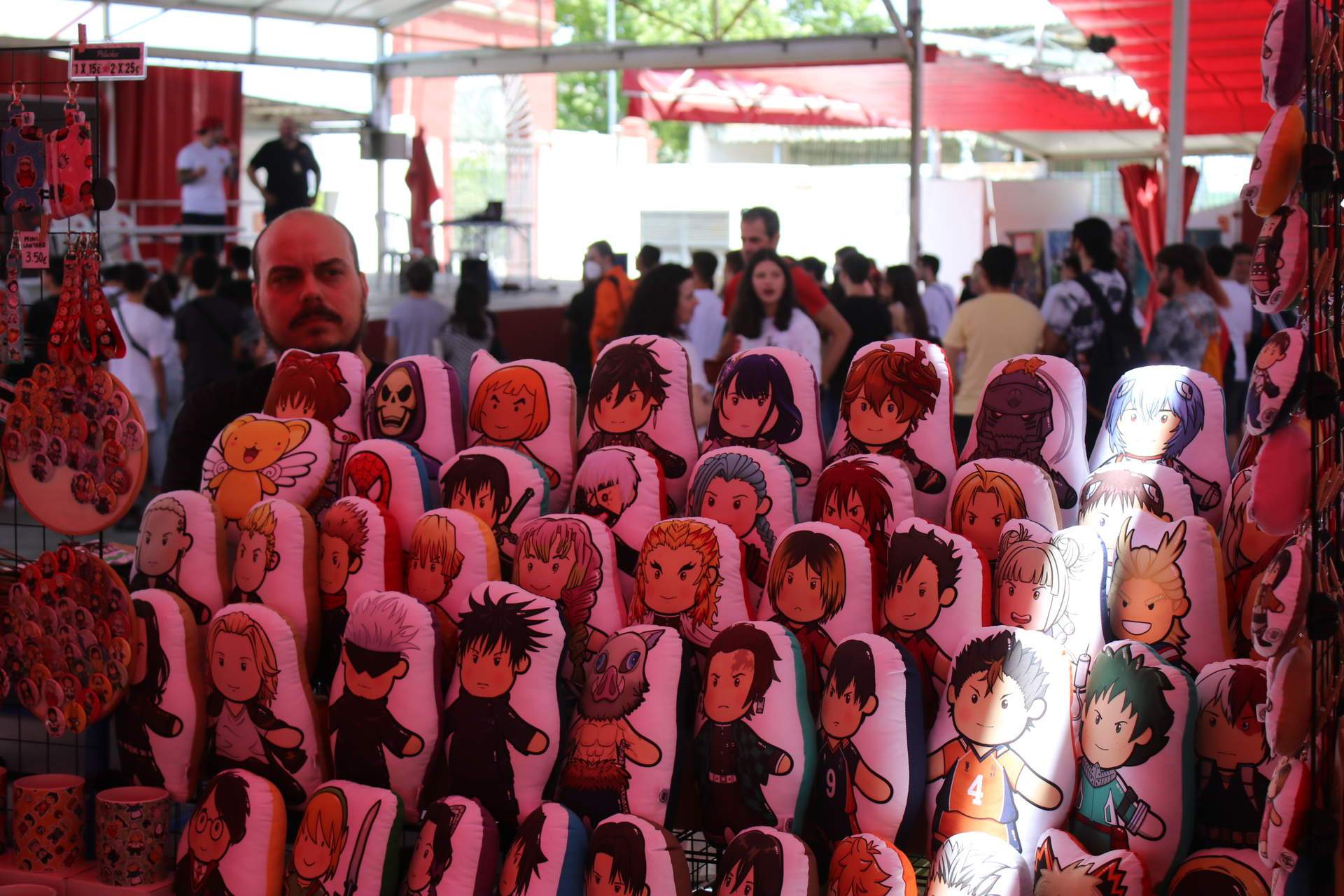 GALERÍA: La Caseta Municipal acoge el regreso del Salón del Manga a Lucena tras dos años de pandemia GALERÍA: La Caseta Municipal acoge el regreso del Salón del Manga a Lucena tras dos años de pandemia