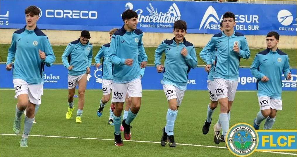  Jugadores del equipo Juvenil A del Fundación Lucena CF, club afiliado al C.D Ciudad de Lucena (Imagen: FLCF) 