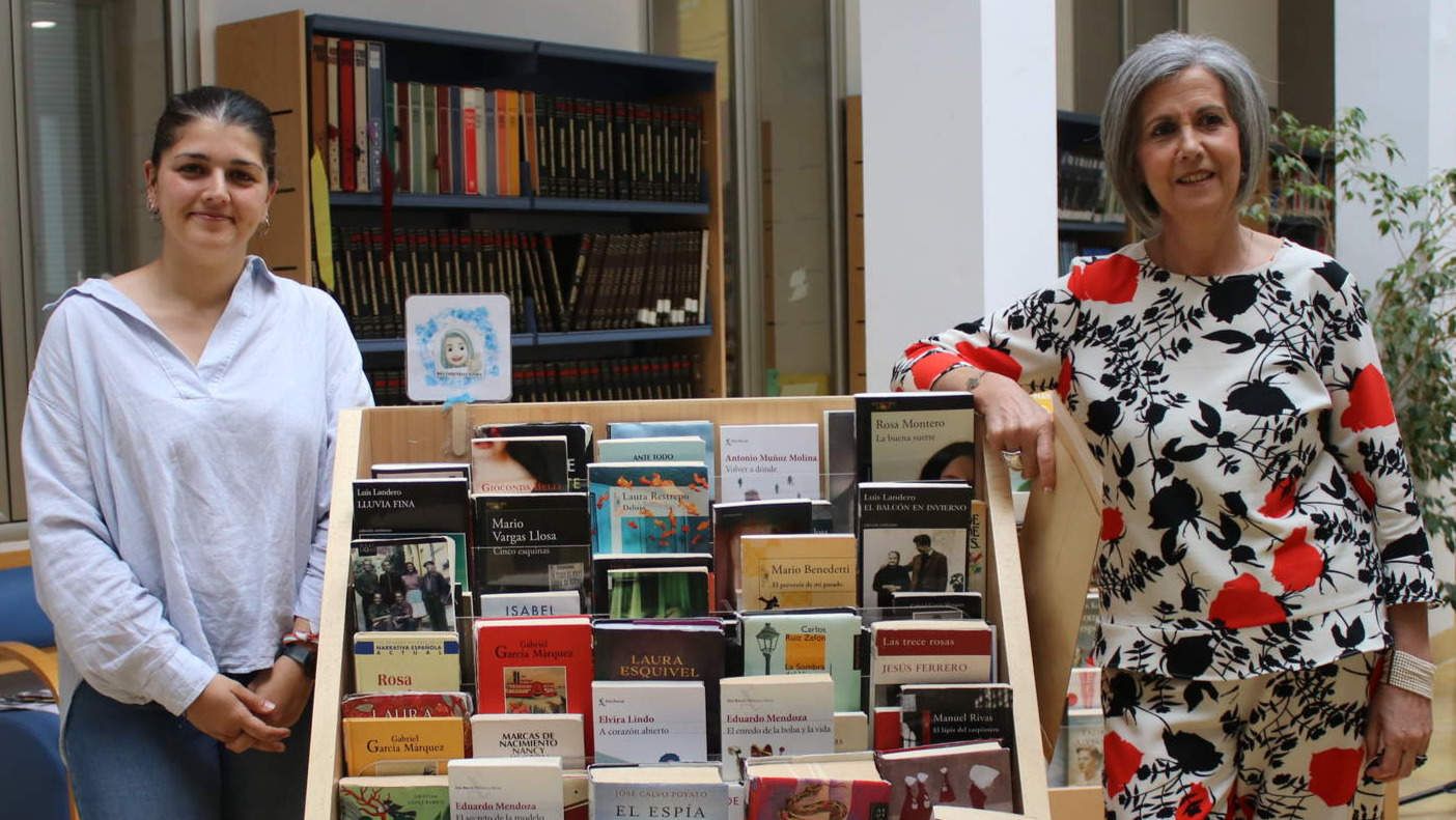  Mamen Beato y Victoria Ferrer en la presentación de la 14º edición de 'Paseando por Lucena' 