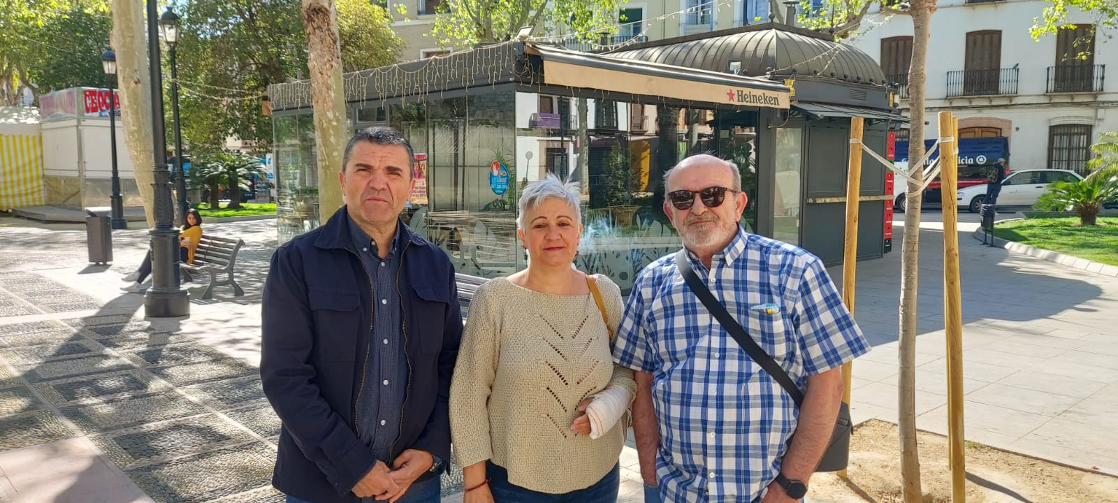 José Antonio Ranchal, Margarita Jiménez y Miguel Ángel Arjona, esta mañana en el Paseo del Coso