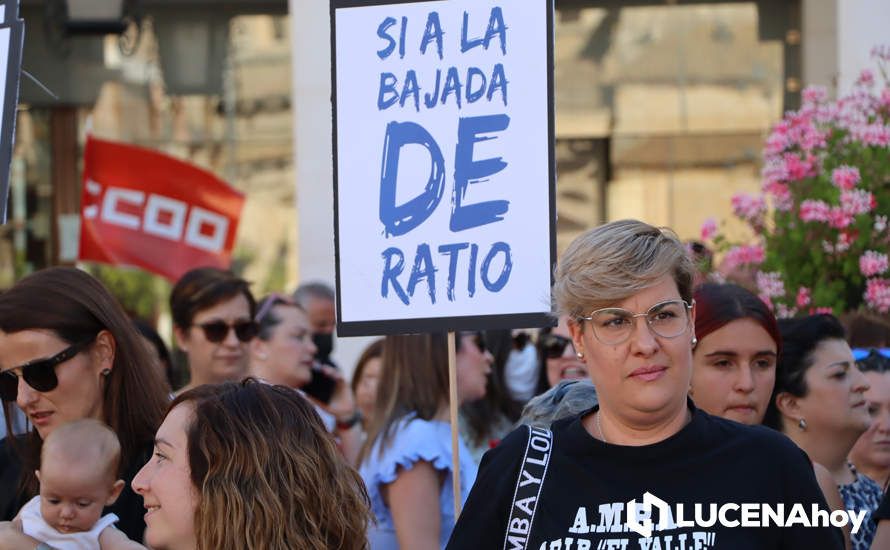 GALERÍA: El AMPA del Valle exige a la Junta el mantenimiento de las dos líneas de infantil de tres años para el próximo curso